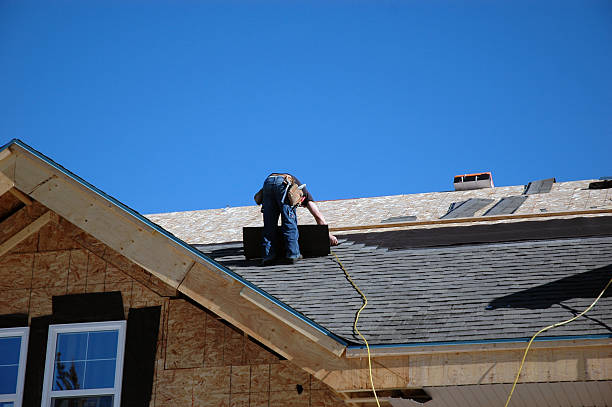 Best New Roof Installation  in Le Claire, IA